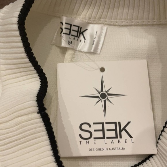 LF Seek The Label White & Black Trim Knit Shorts NWT Size Medium - Picture 2 of 6